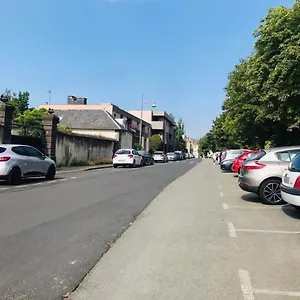 Location F1 Neuf Centre Historique Appartement